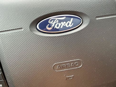 Used 2009 Ford Edge SEL FWD image 21