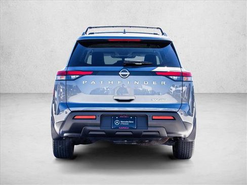 Used 2022 Nissan Pathfinder SV AWD/4WD image 6