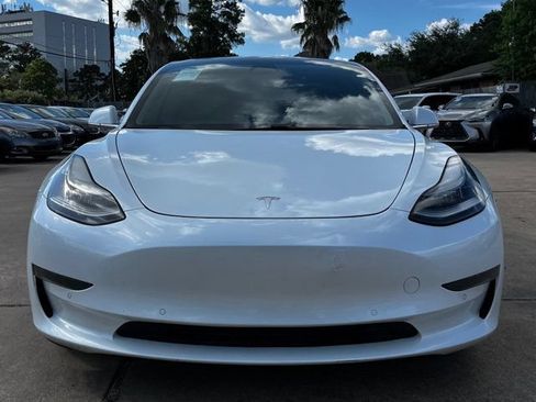 Used 2020 Tesla Model 3 Standard Range Plus RWD image 2