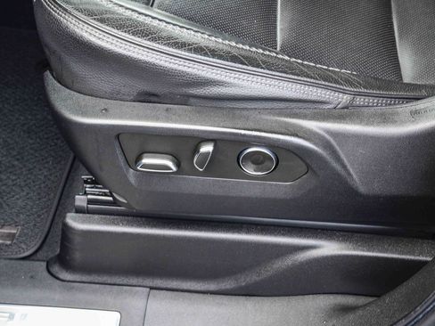 Used 2021 GMC Yukon Denali image 20