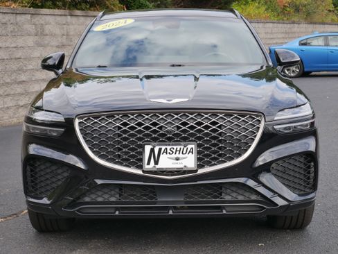 Certified 2024 Genesis GV70 2.5T w/ Sport Prestige Package image 32