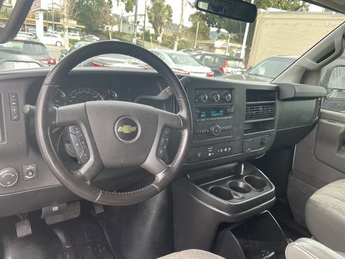 Used 2021 Chevrolet Express 2500 w/ Driver Convenience Package image 17