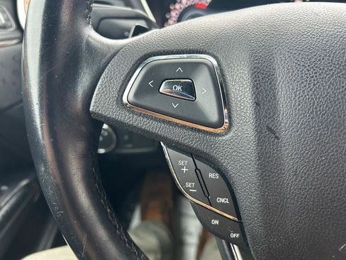 Used 2015 Lincoln MKC FWD w/ Equipment Group 101A Select image 18