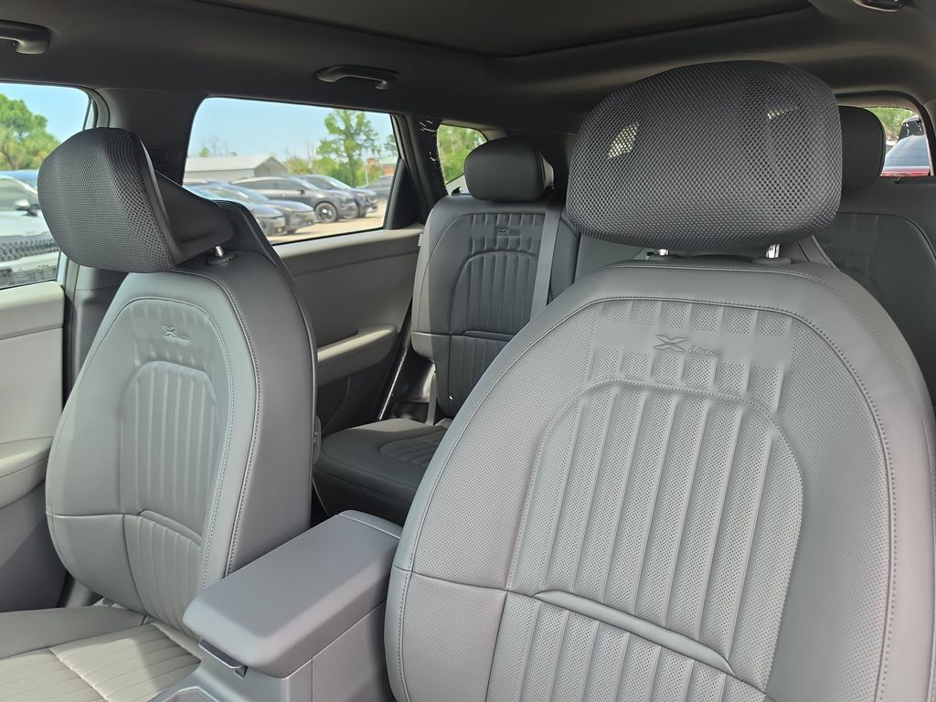 New 2027 Kia Seltos X-Line S w/ X-Line S Premium Package AWD/4WD image 22