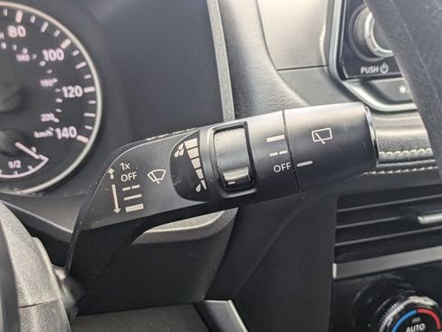 Used 2024 Nissan Rogue SV FWD image 29