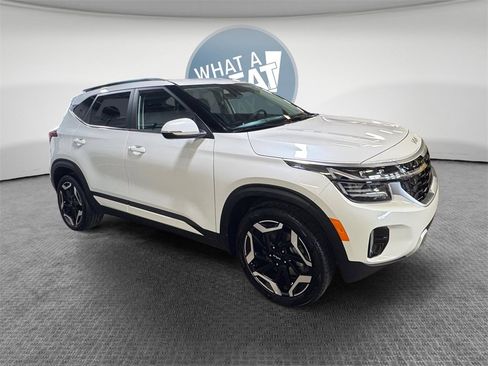 Certified 2025 Kia Seltos SX image 1