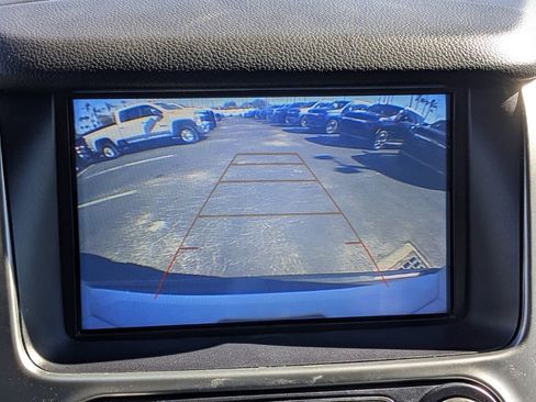 Used 2020 Chevrolet Suburban LT image 25