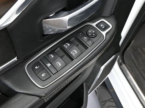 Used 2022 RAM 2500 Laramie AWD/4WD image 22