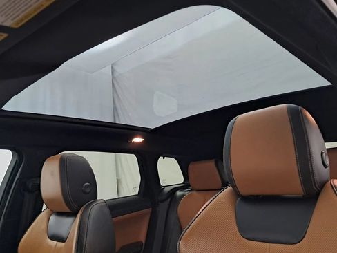 Used 2017 Land Rover Range Rover Evoque HSE Dynamic AWD/4WD image 7