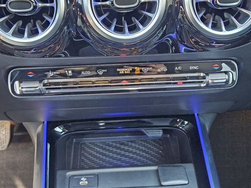 Certified 2025 Mercedes-Benz GLA 250 250 image 18