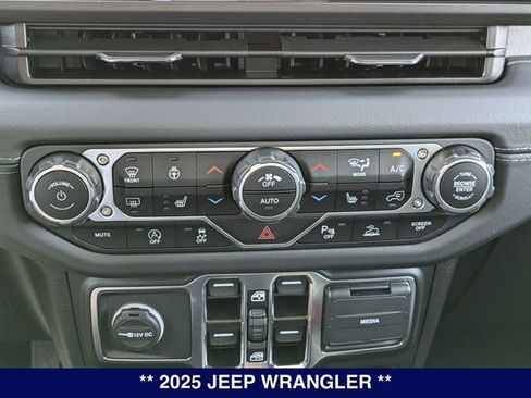 New 2025 Jeep Wrangler Unlimited Sahara w/ Safety Group AWD/4WD image 21