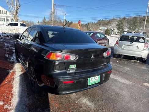 Used 2017 Mitsubishi Lancer LE image 8
