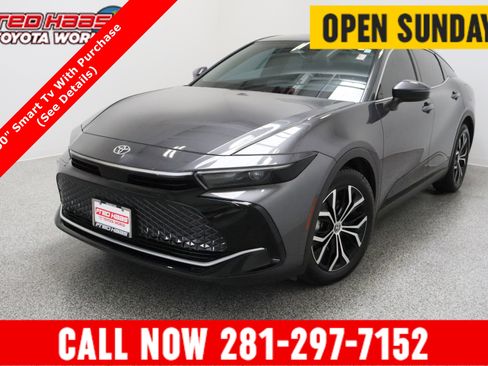 Certified 2024 Toyota Crown XLE image 1