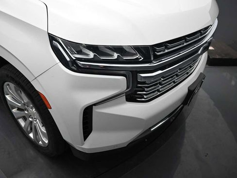 Used 2021 Chevrolet Tahoe Premier AWD/4WD image 18