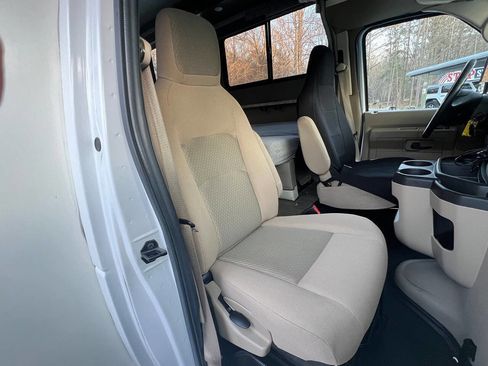 Used 2018 Ford E-350 and Econoline 350 Super Duty w/ Motorhome Prep Package image 17