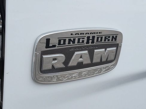 Used 2018 RAM 2500 Longhorn AWD/4WD image 18