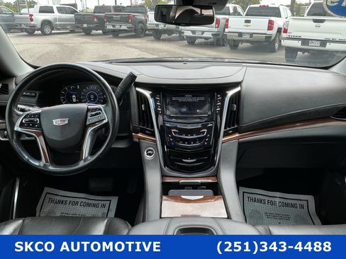 Used 2019 Cadillac Escalade Premium Luxury RWD image 15