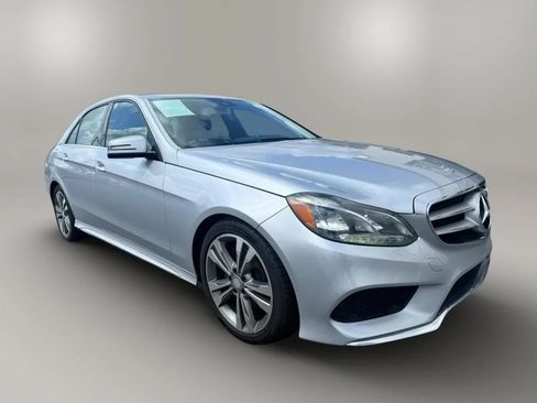 Used 2014 Mercedes-Benz E 350 Sedan image 5