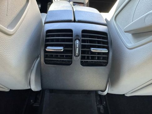 Used 2012 Mercedes-Benz C 250 Sedan image 18