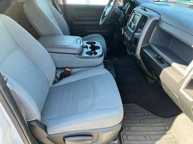 Used 2018 RAM 2500 Tradesman w/ Chrome Appearance Group AWD/4WD image 17