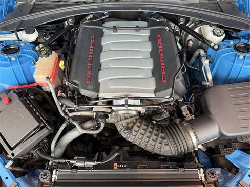 Certified 2023 Chevrolet Camaro LT w/ RS Package image 25