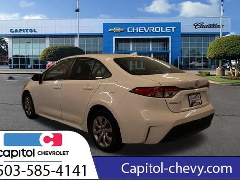 Used 2024 Toyota Corolla LE FWD image 4