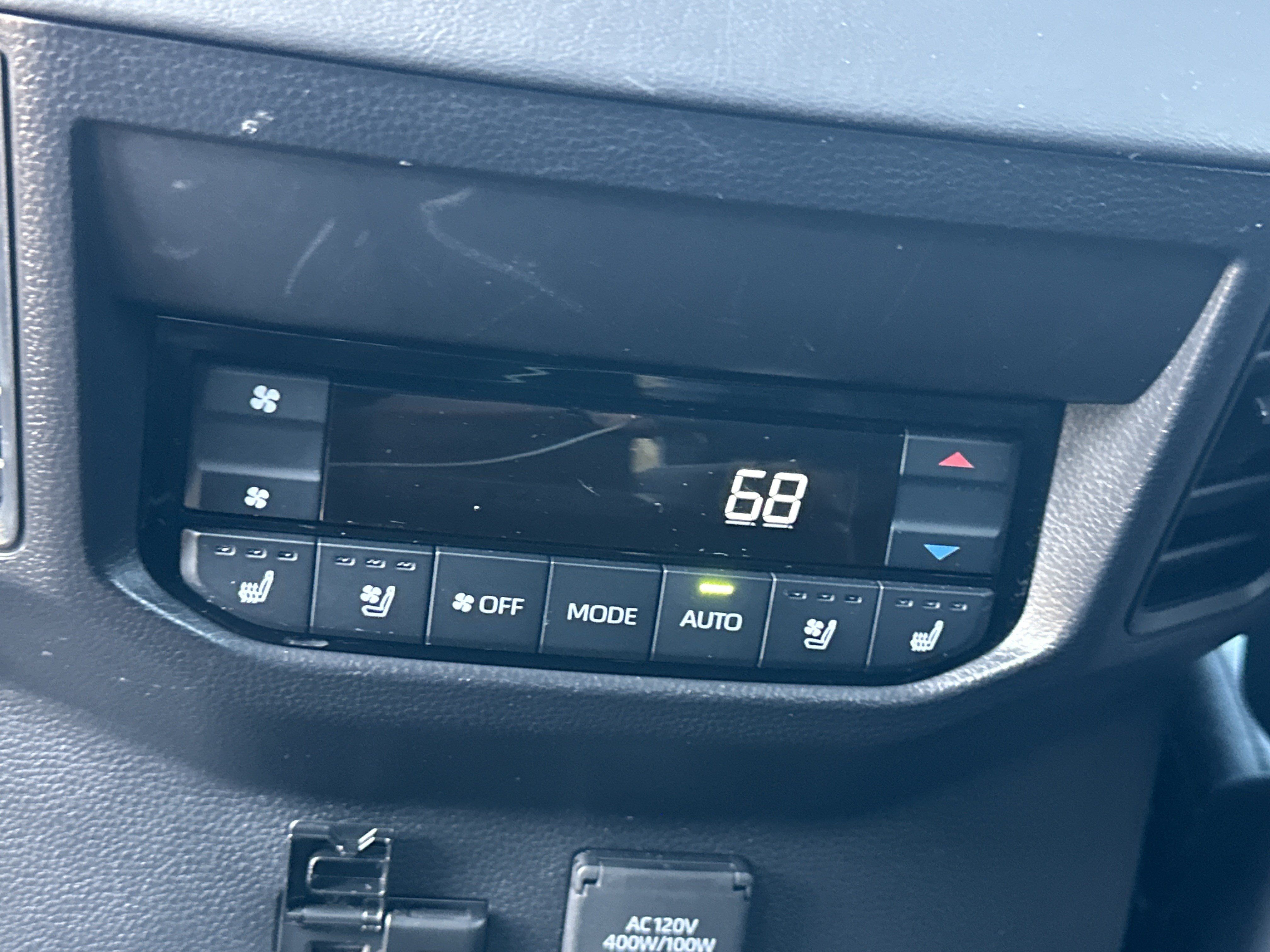 Used 2025 Toyota Sequoia Platinum AWD/4WD image 27