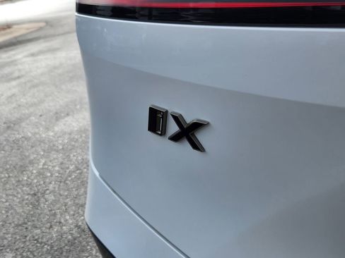 Certified 2025 BMW iX M60 image 50