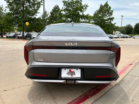 Used 2025 Kia K4 FWD image 7