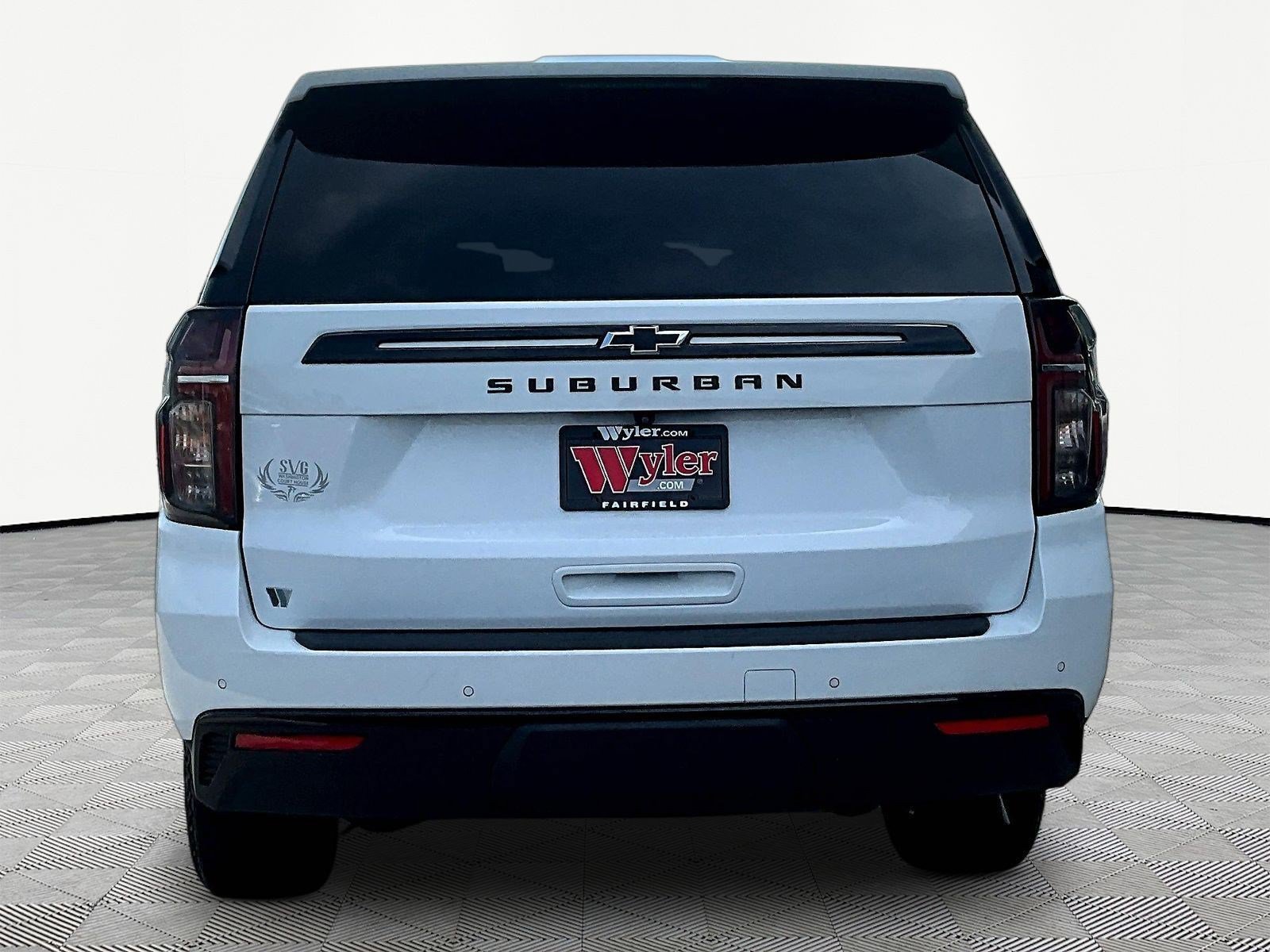 Used 2024 Chevrolet Suburban Z71 w/ Luxury Package AWD/4WD image 5