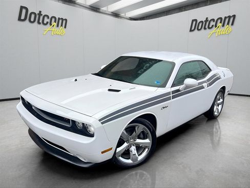 Used 2012 Dodge Challenger R/T image 1