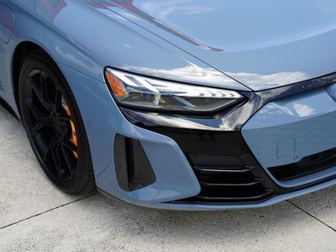 Used 2024 Audi RS e-tron GT w/ Carbon Performance Package AWD/4WD image 7