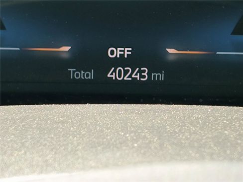 Used 2024 BMW X5 xDrive40i image 32