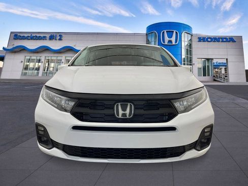 New 2026 Honda Odyssey Touring image 10