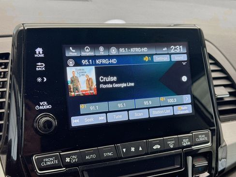 Used 2018 Honda Odyssey Touring image 11