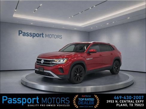 Used 2025 Volkswagen Atlas Cross Sport SE w/ Panoramic Sunroof Package AWD/4WD image 3