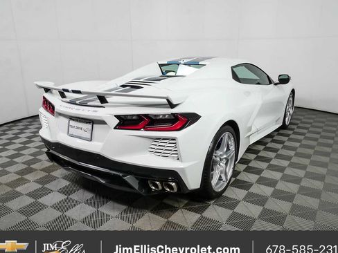Used 2025 Chevrolet Corvette Stingray Premium Conv w/ Z51 Performance Package RWD image 3