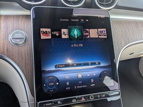 Used 2025 Mercedes-Benz C 300 Sedan image 9