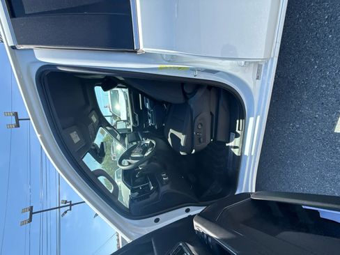 New 2026 GMC Sierra 3500 SLE w/ SLE Convenience Package AWD/4WD image 34