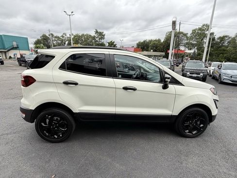 Used 2022 Ford EcoSport SES image 9