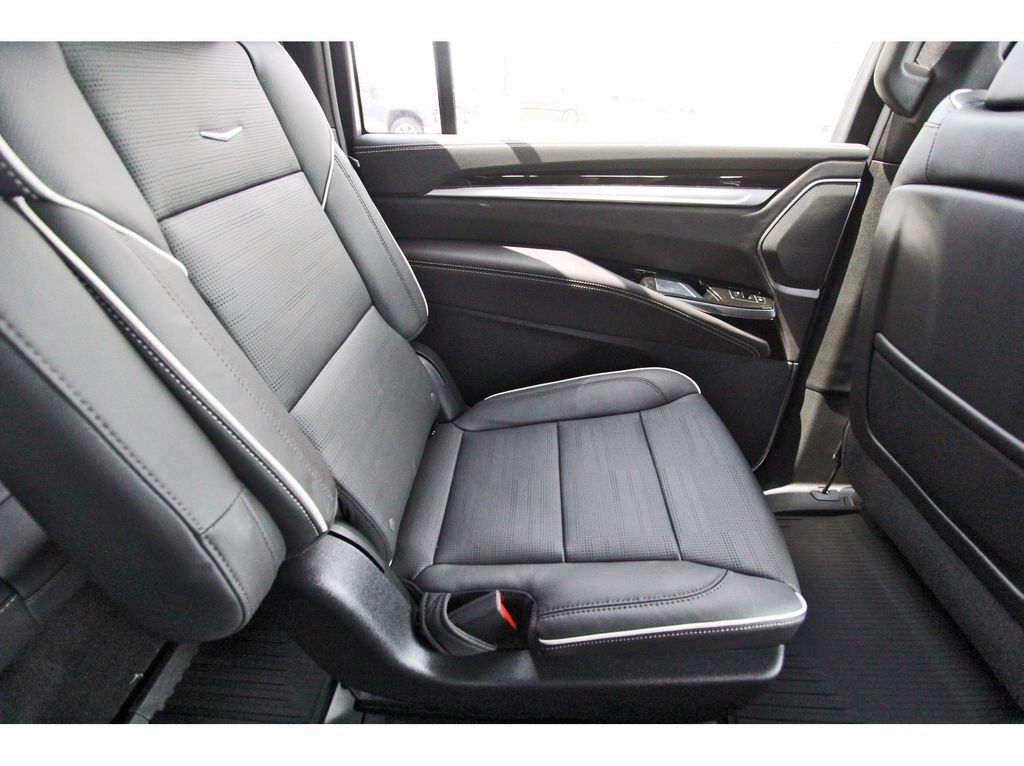 New 2027 Cadillac Escalade ESV Luxury RWD image 11