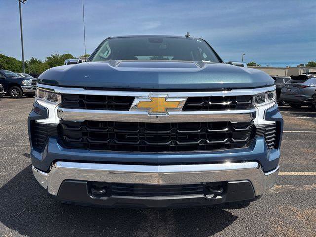 Used 2024 Chevrolet Silverado 1500 LT AWD/4WD image 2