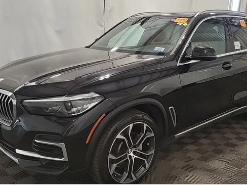 Used 2023 BMW X5 xDrive40i AWD/4WD image 1