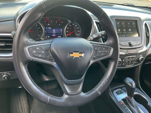 Used 2019 Chevrolet Equinox LT image 4