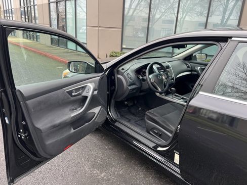 Used 2015 Nissan Altima 2.5 S w/ Power Driver Seat Package FWD image 6