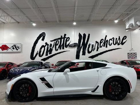 Used 2019 Chevrolet Corvette Grand Sport RWD image 2