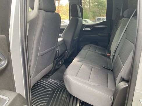 Used 2023 Chevrolet Silverado 1500 LT image 12