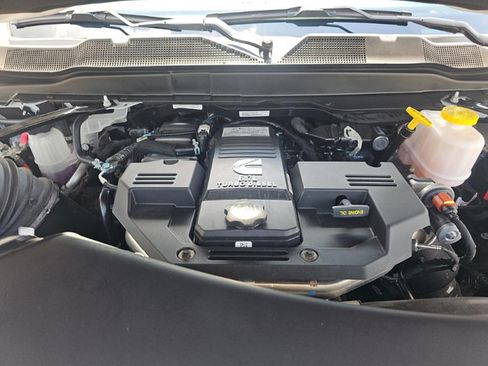 Used 2024 RAM 5500 Tradesman AWD/4WD image 14