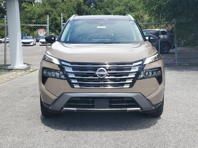 Certified 2025 Nissan Rogue SL w/ SL Premium Package FWD image 14