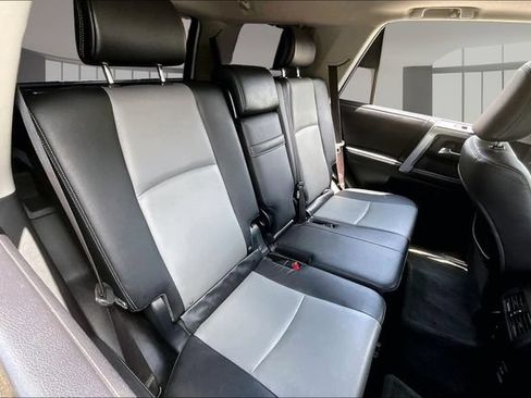 Used 2016 Toyota 4Runner 4WD image 23